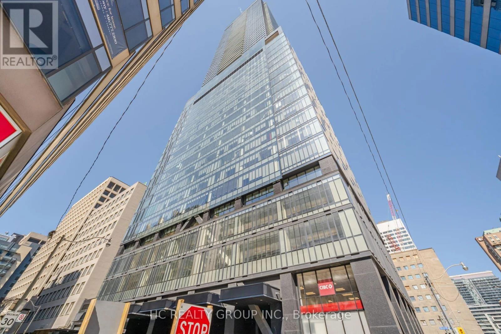 2208 - 488 UNIVERSITY AVENUE Image 1