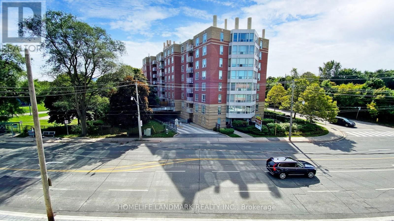 317 - 250 LAWRENCE AVENUE WEST Image 15