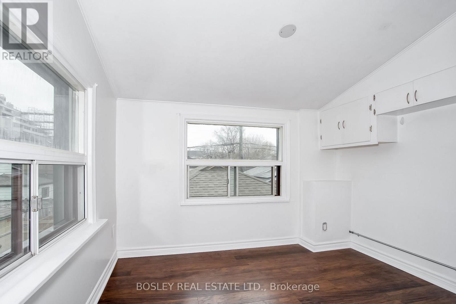 282 OSSINGTON AVENUE Image 19