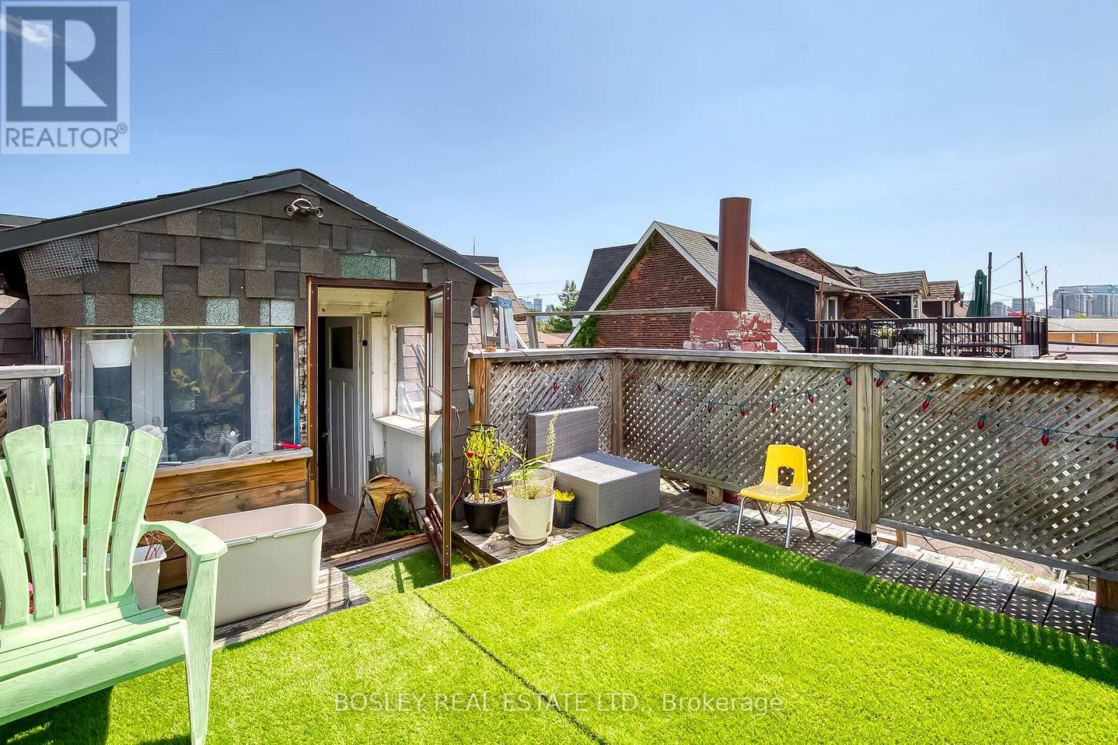 282 OSSINGTON AVENUE Image 25
