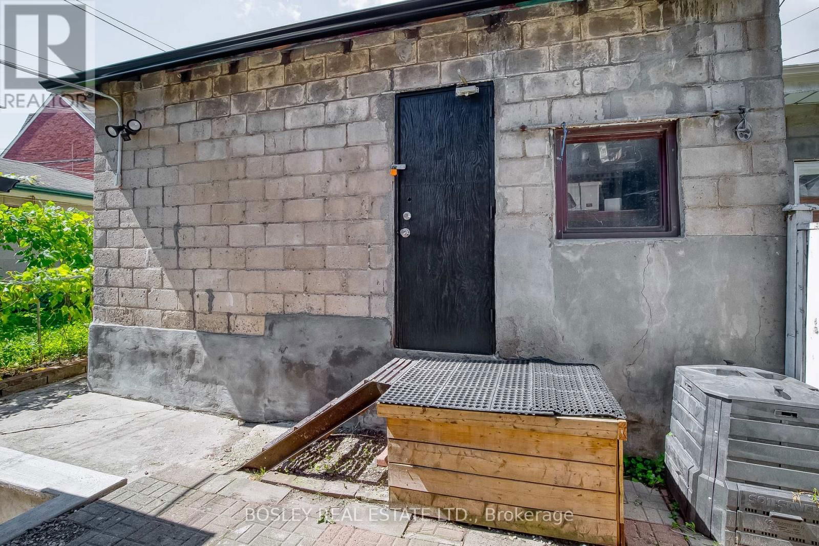 282 OSSINGTON AVENUE Image 34