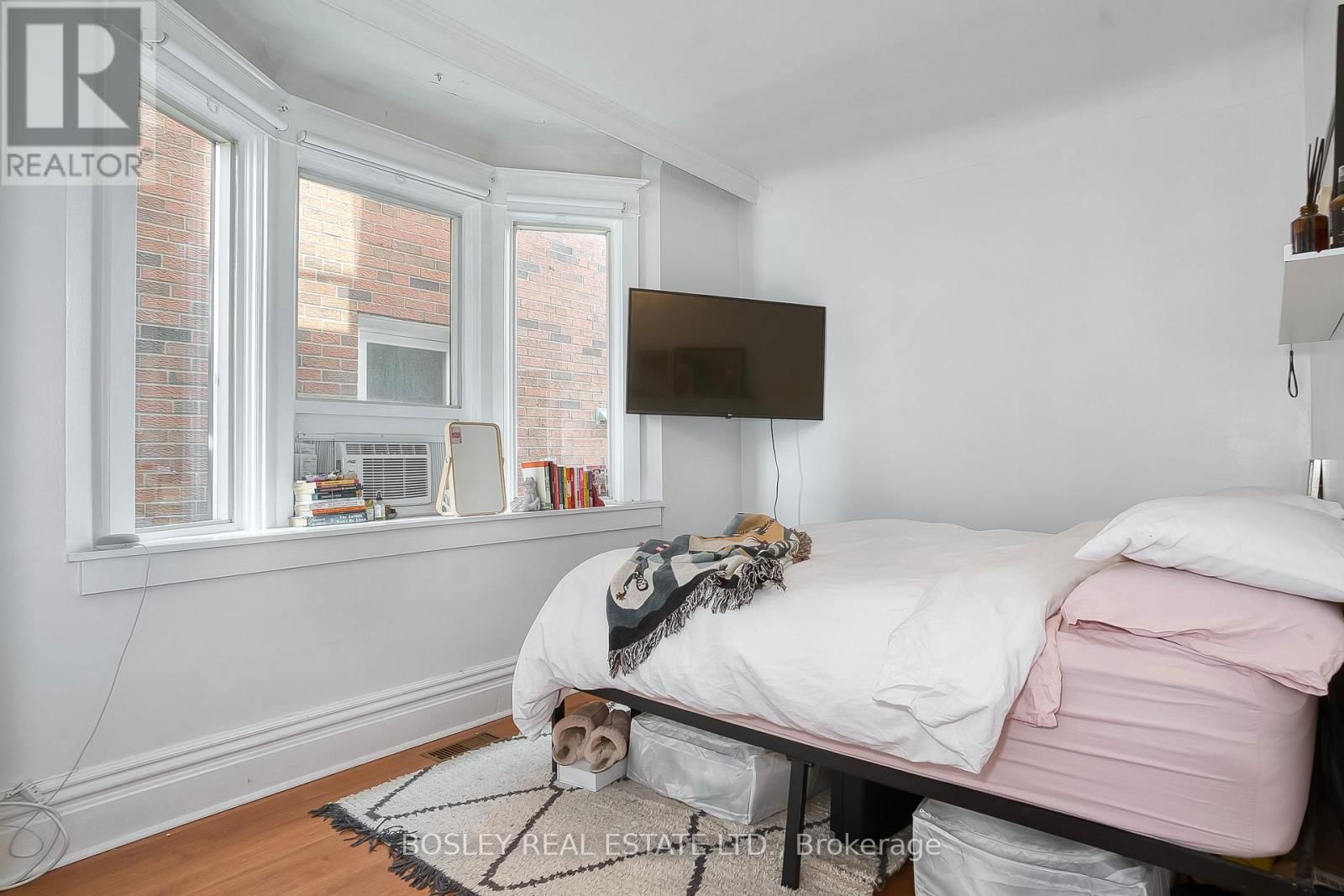 282 OSSINGTON AVENUE Image 7