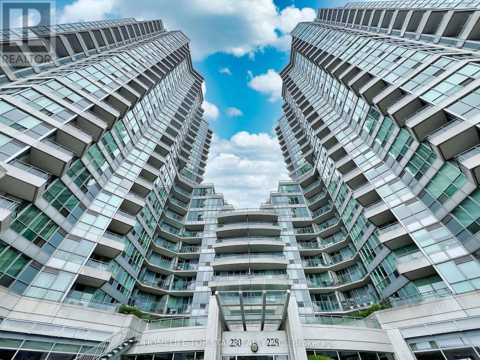 1006 - 228 QUEENS QUAY Image 1