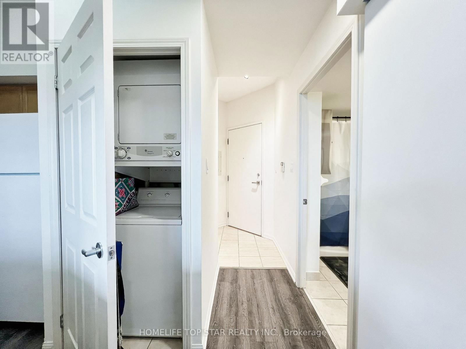 1006 - 228 QUEENS QUAY Image 17