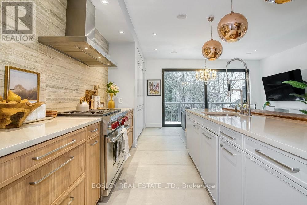 70 NIAGARA STREET Image 12