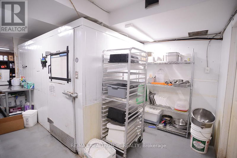 Image #1 of Restaurant for Sale at Yonge, Toronto, Ontario