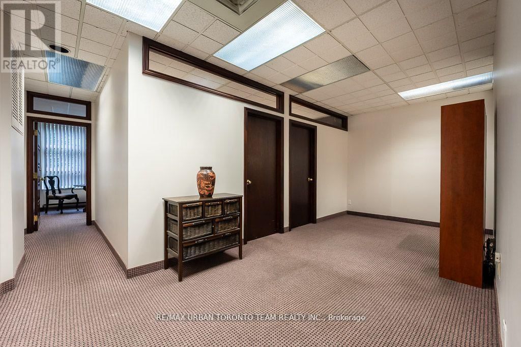 208 - 120 CARLTON STREET Image 2