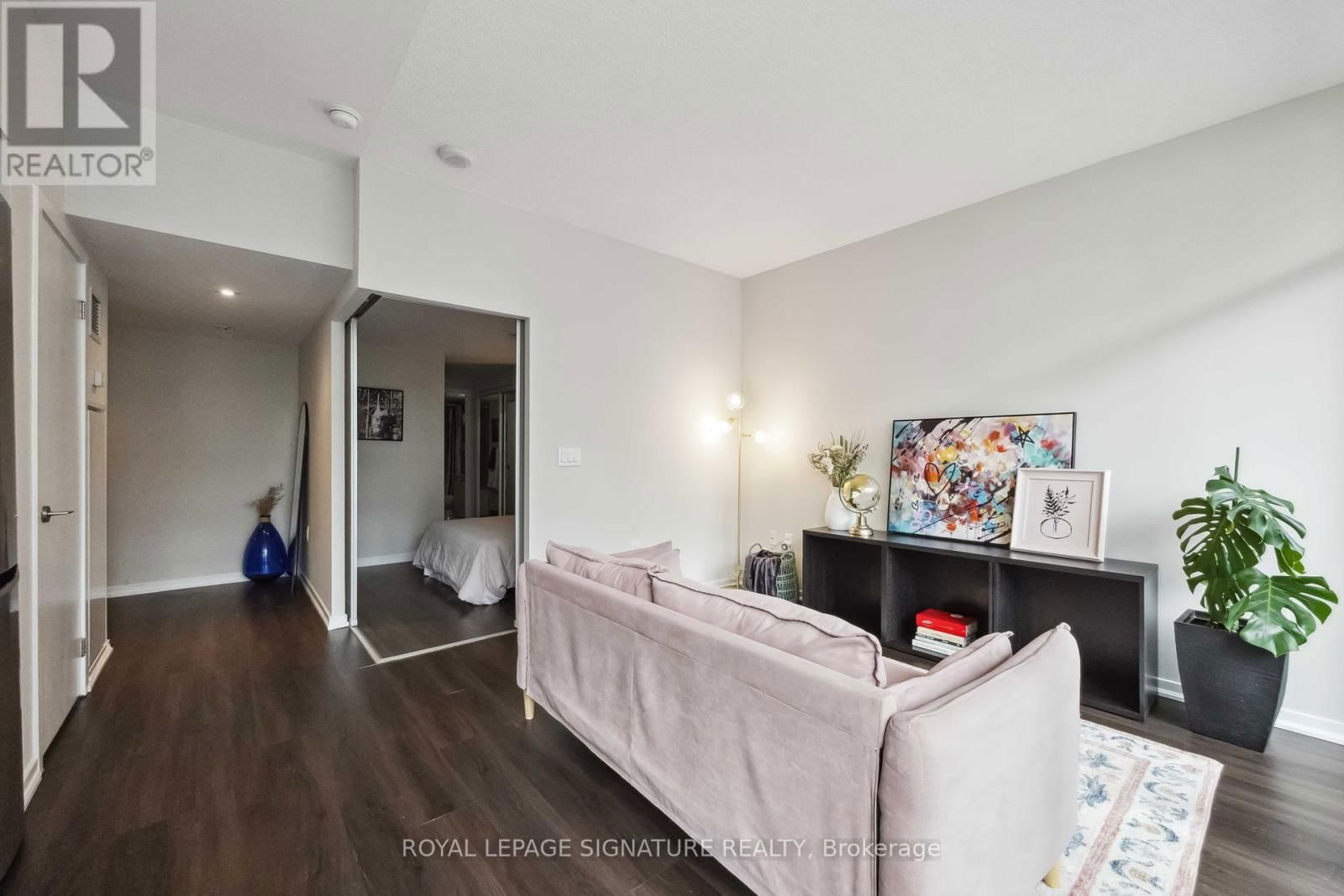 801 - 36 LISGAR STREET Image 16