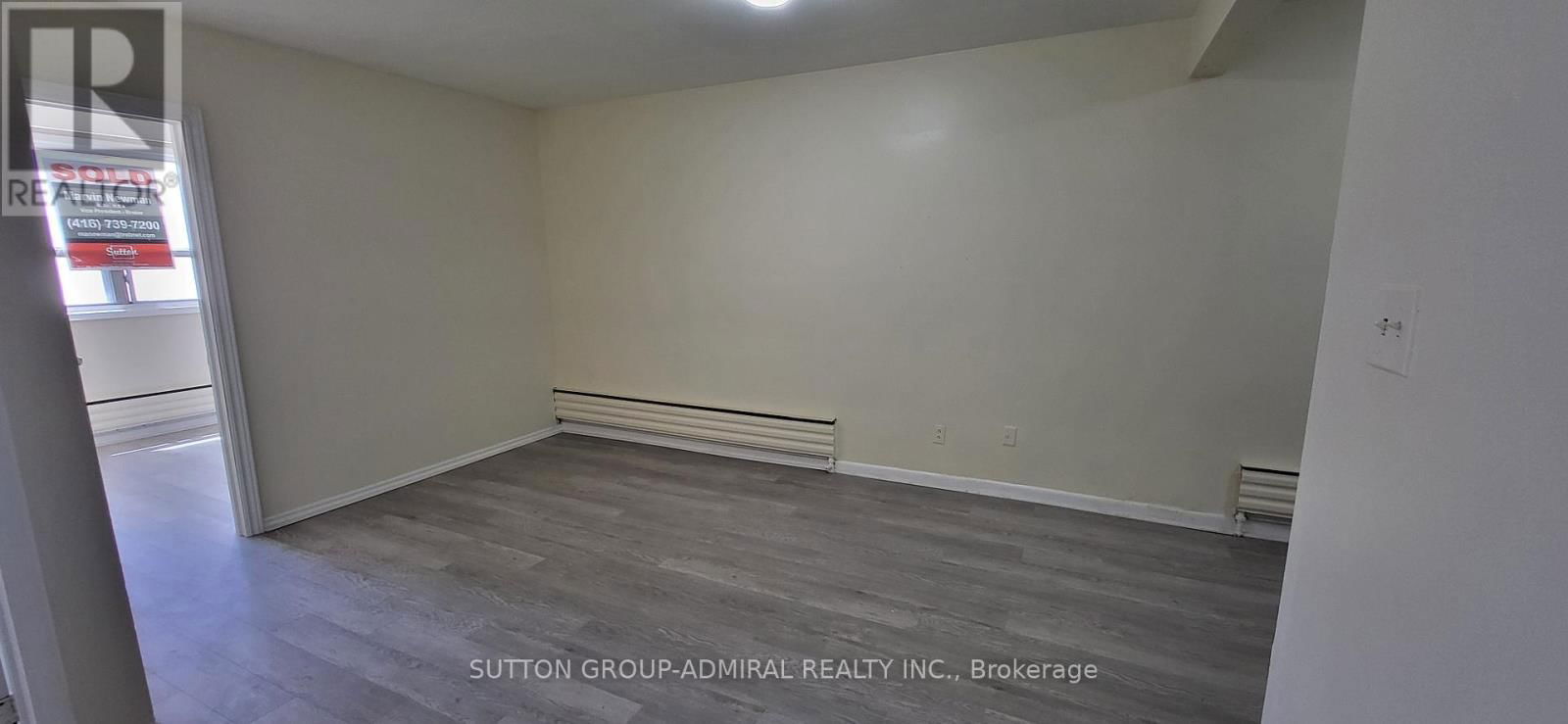 2839 BATHURST STREET Image 17