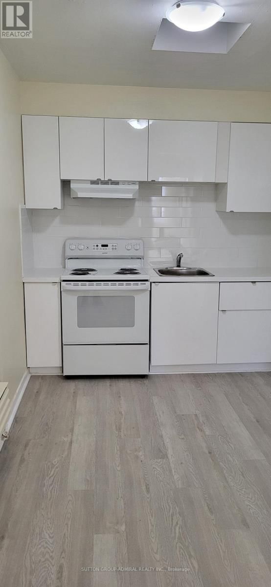 2839 BATHURST STREET Image 18