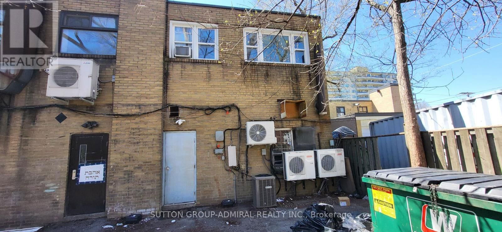 2839 BATHURST STREET Image 25