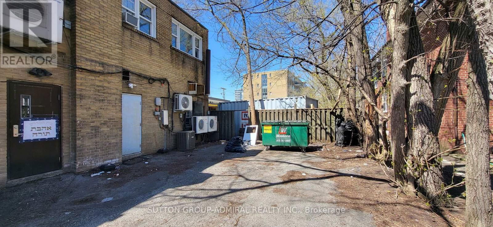 2839 BATHURST STREET Image 26