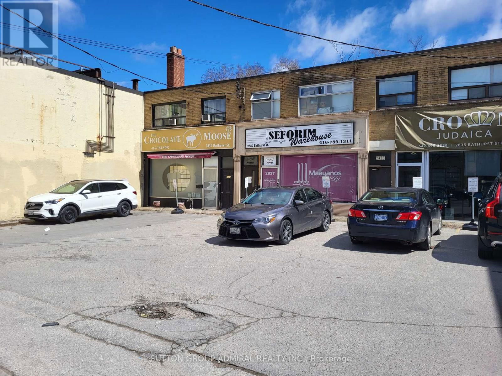 2839 BATHURST STREET Image 40