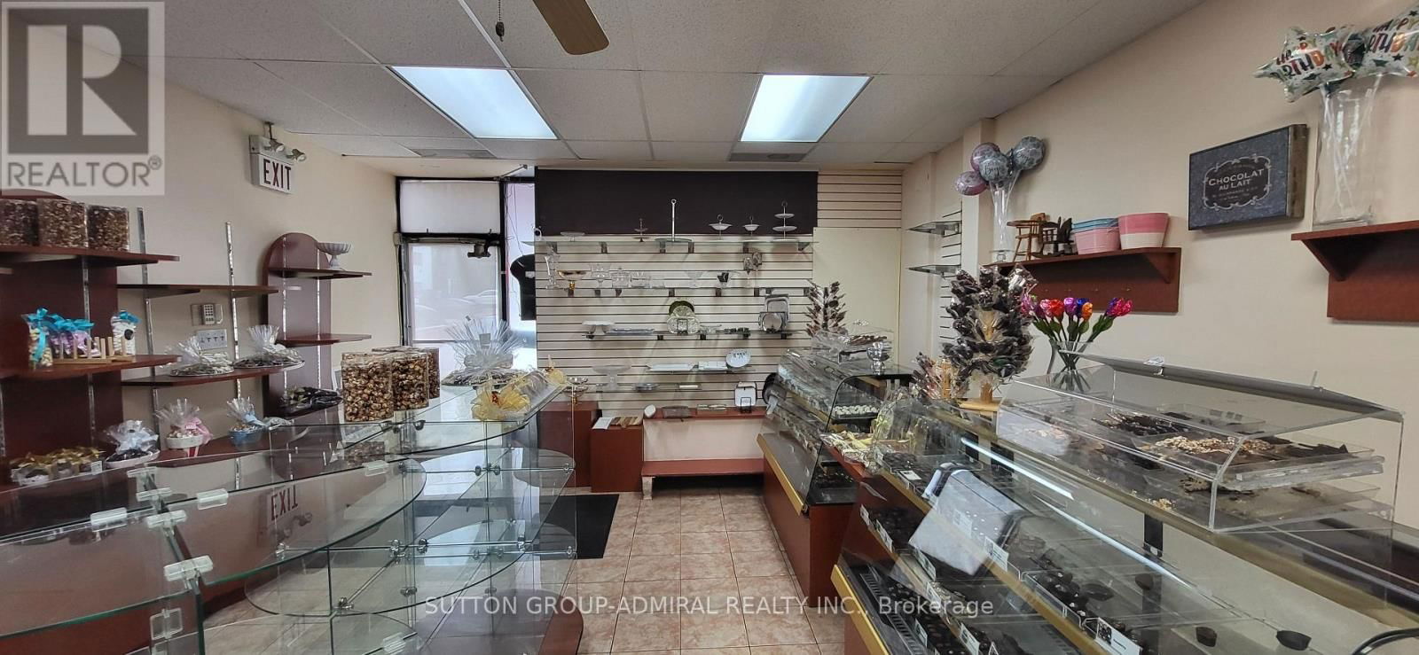 2839 BATHURST STREET Image 5
