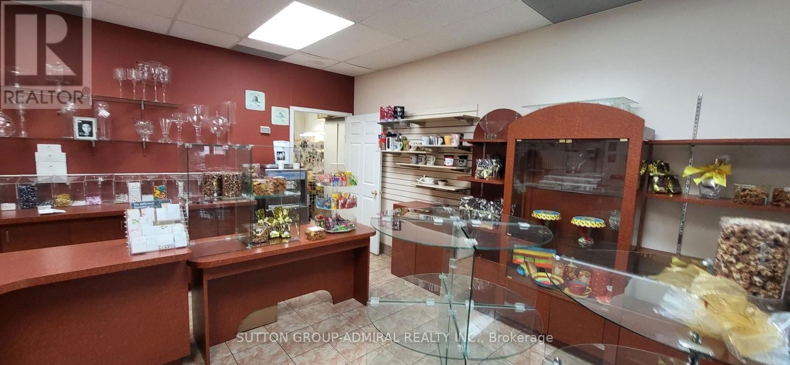 2839 BATHURST STREET Image 8