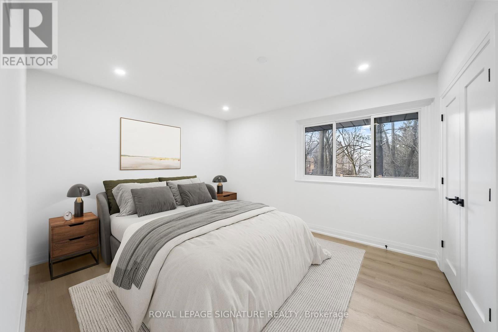 21 DONWOODS DRIVE Image 12
