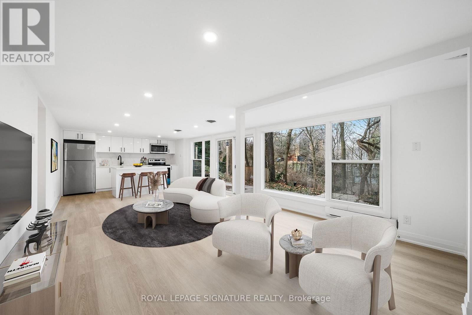 21 DONWOODS DRIVE Image 19