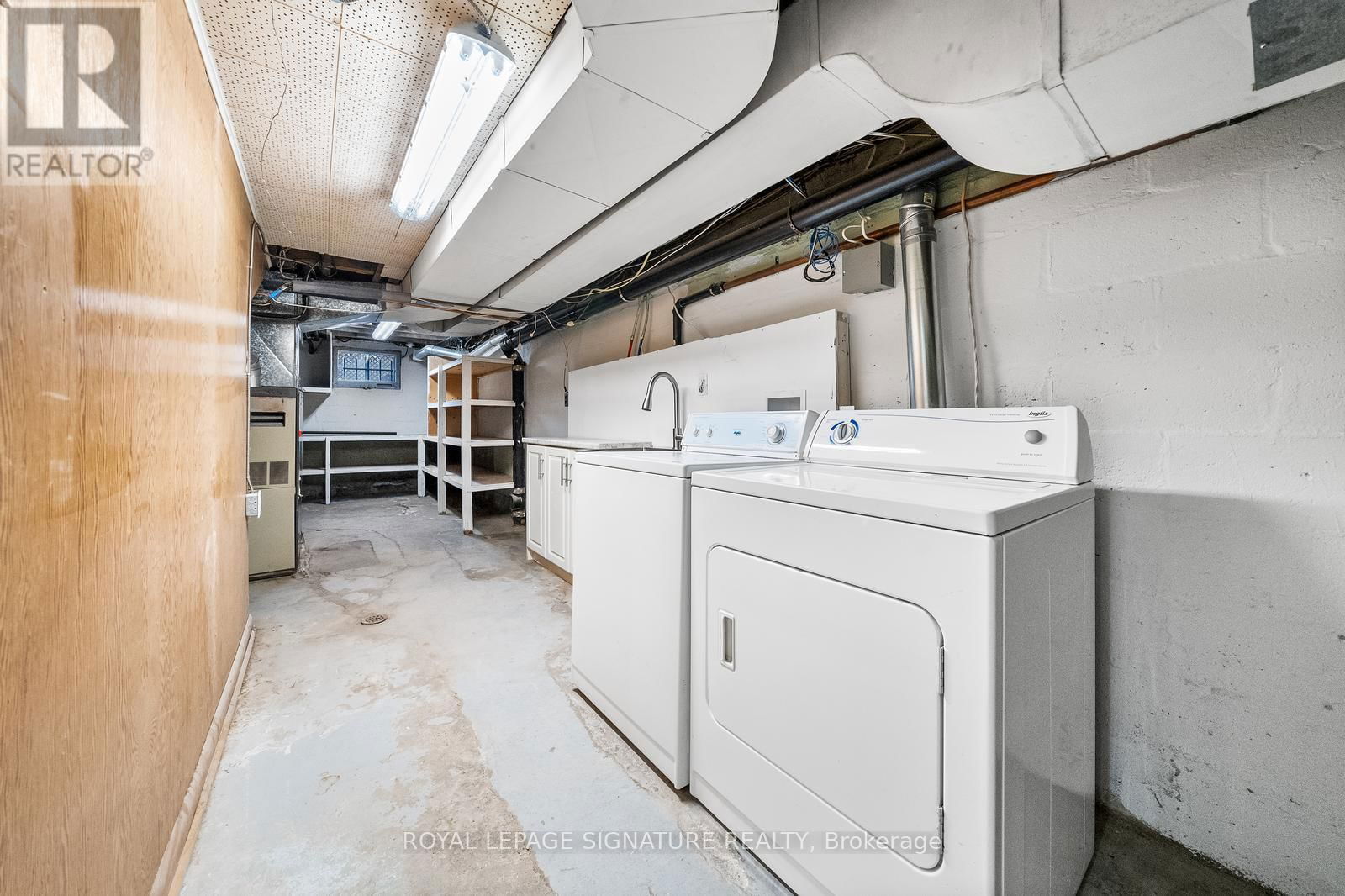 21 DONWOODS DRIVE Image 30