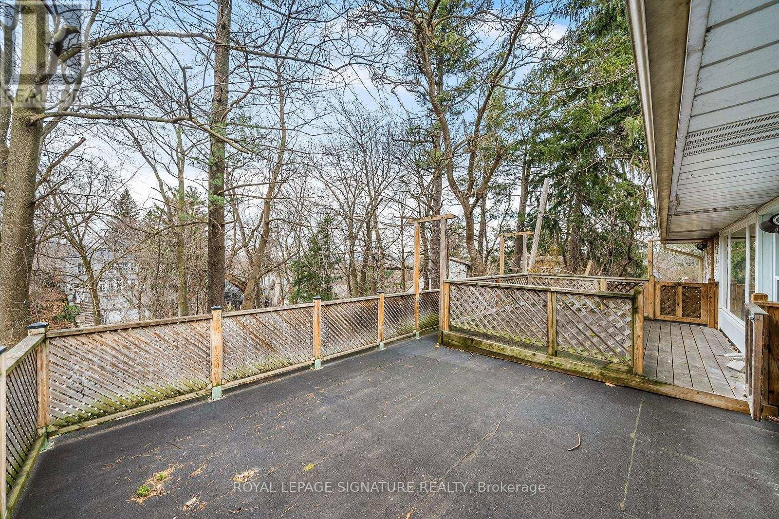 21 DONWOODS DRIVE Image 32
