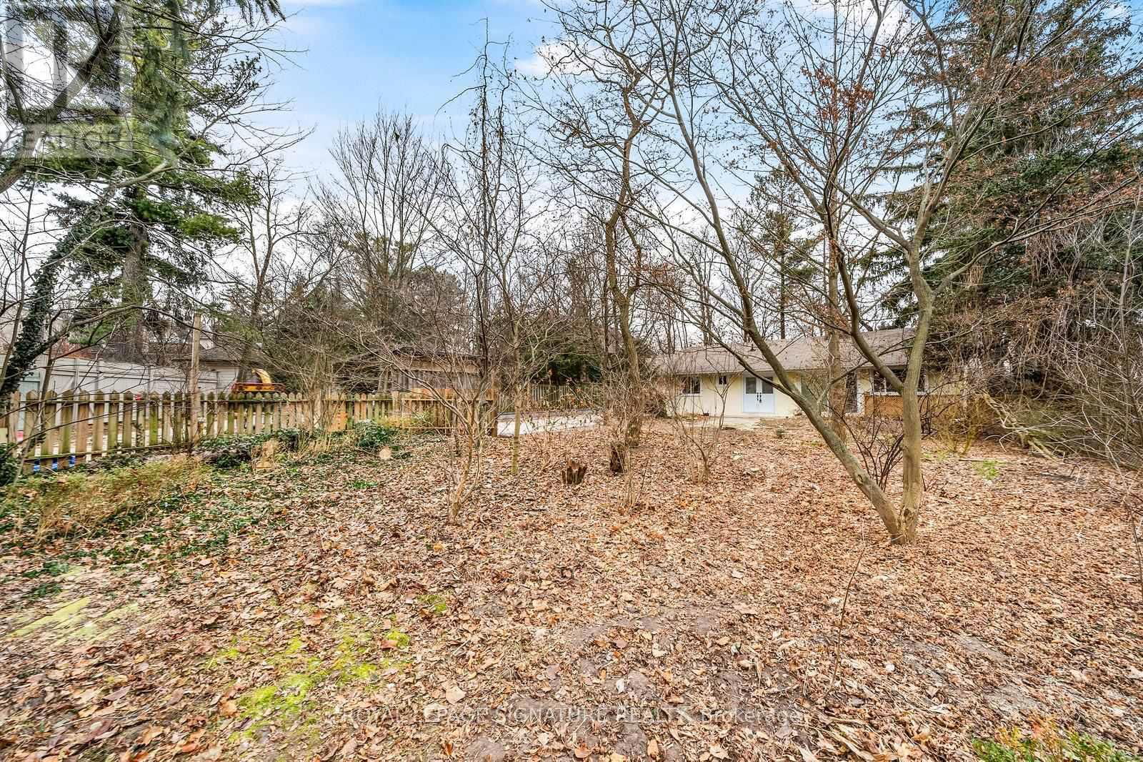 21 DONWOODS DRIVE Image 35