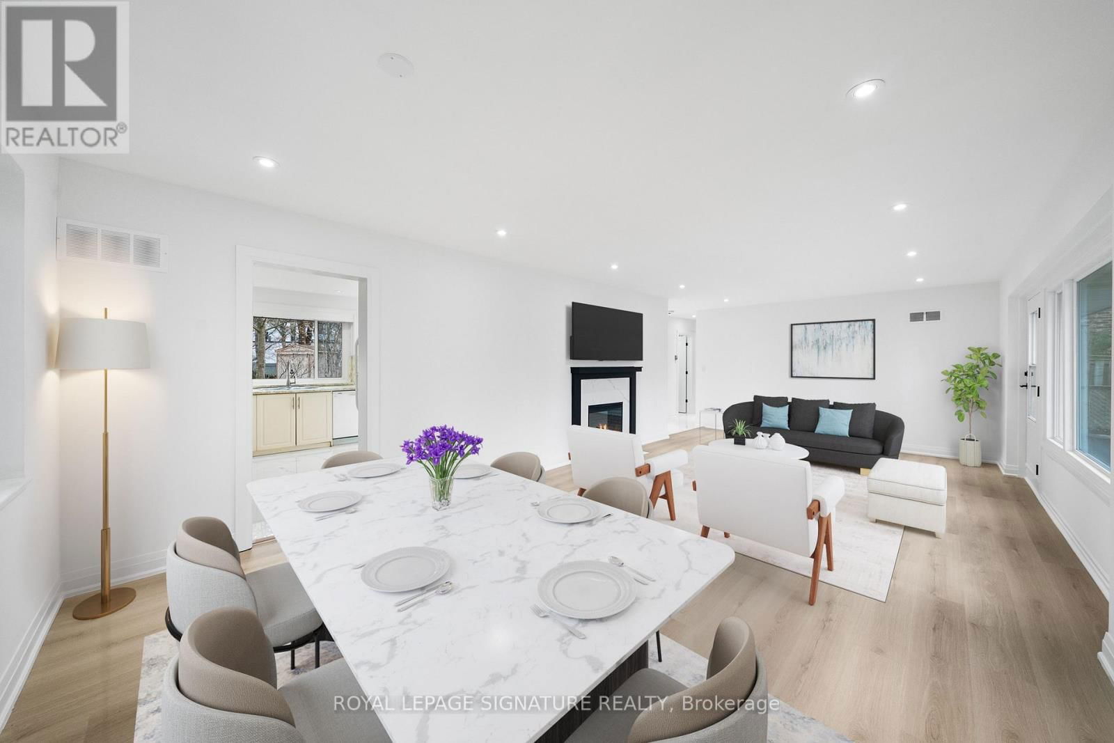 21 DONWOODS DRIVE Image 4