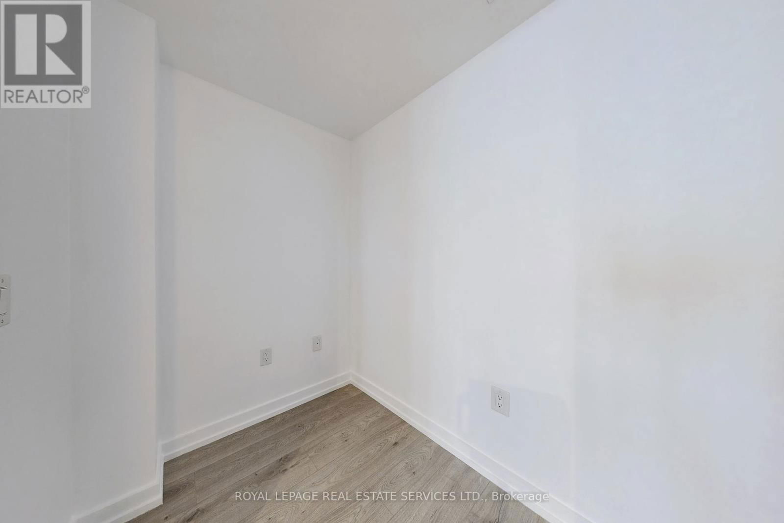 612 - 77 SHUTER STREET Image 13
