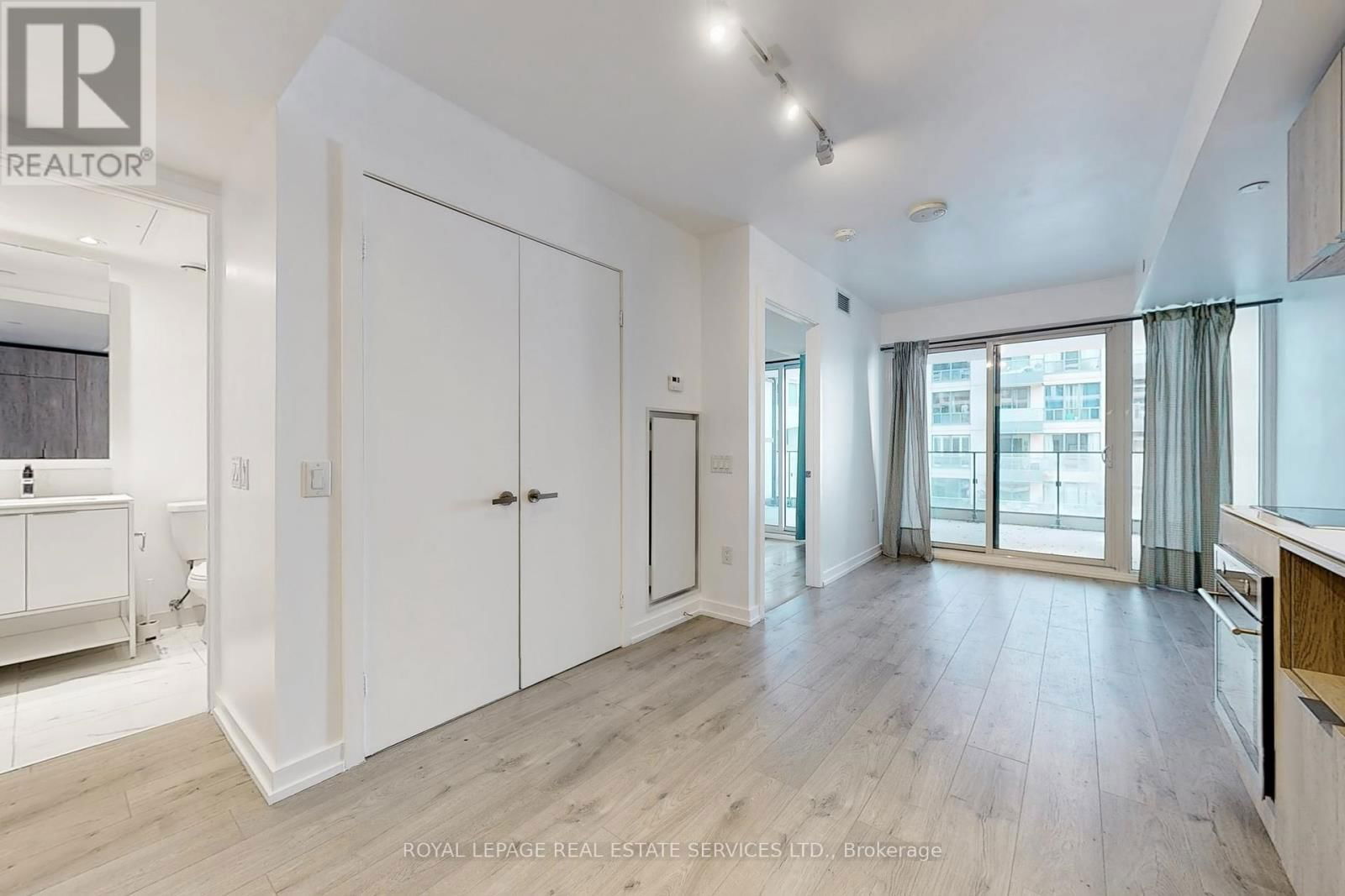 612 - 77 SHUTER STREET Image 7