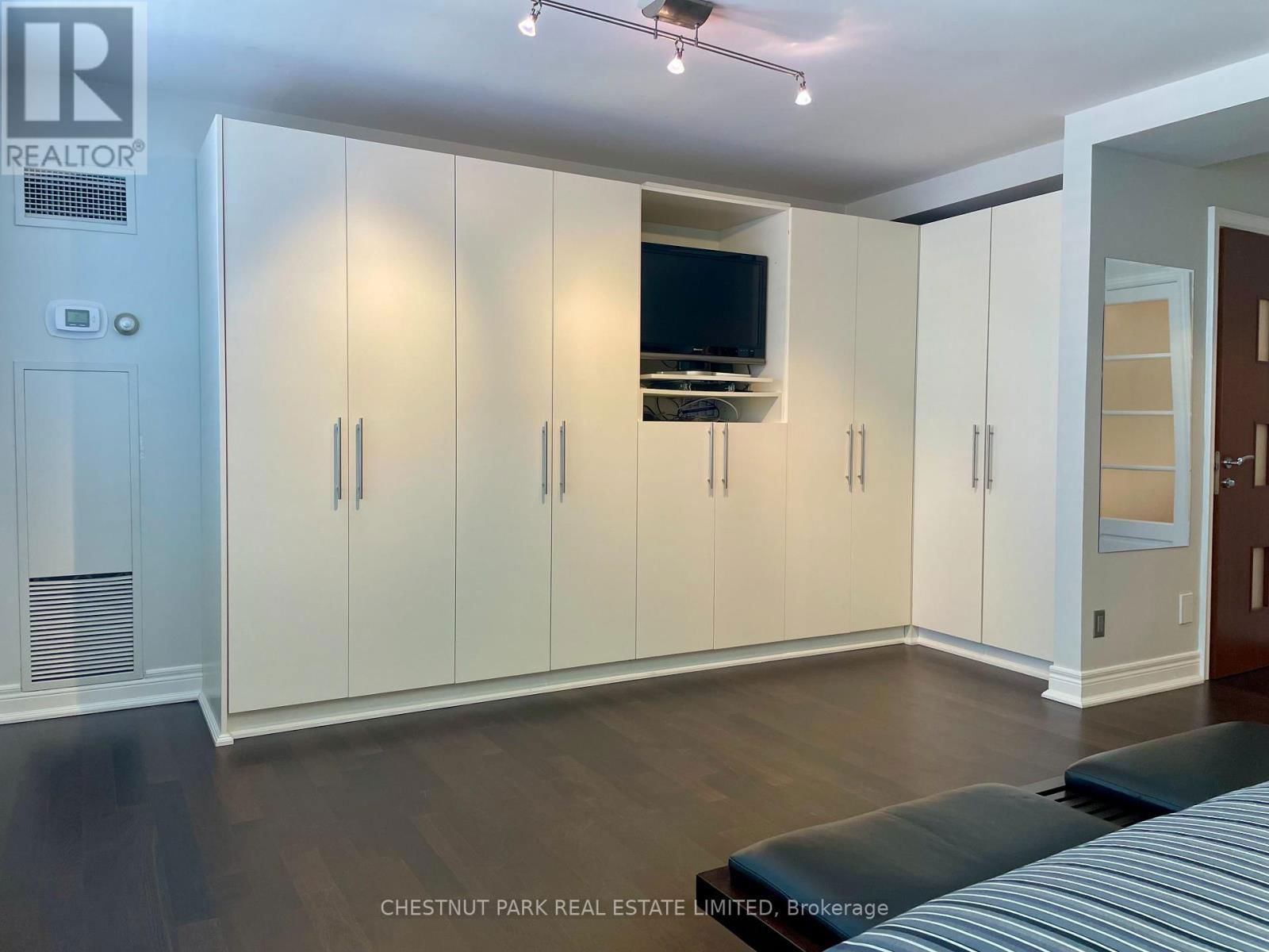 819 - 5 ROSEHILL AVENUE Image 31