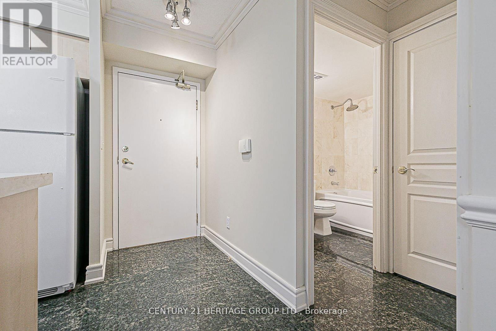 407 - 55 HARRISON GARDEN BOULEVARD SOUTH Image 9