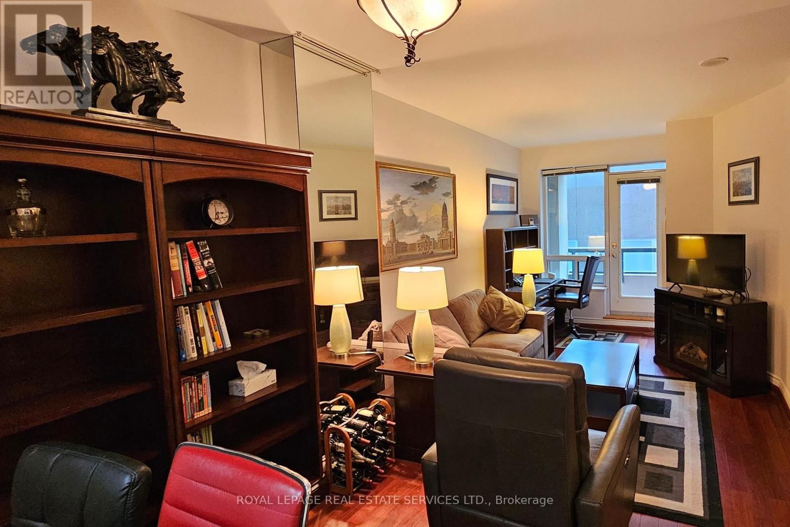 306 - 102 BLOOR STREET WEST Image 15