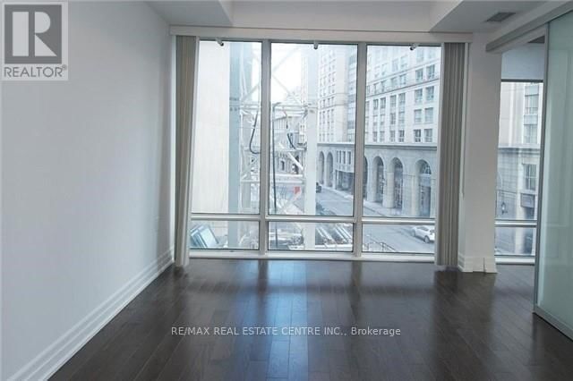 307 - 8 THE ESPLANADE AVENUE Image 11