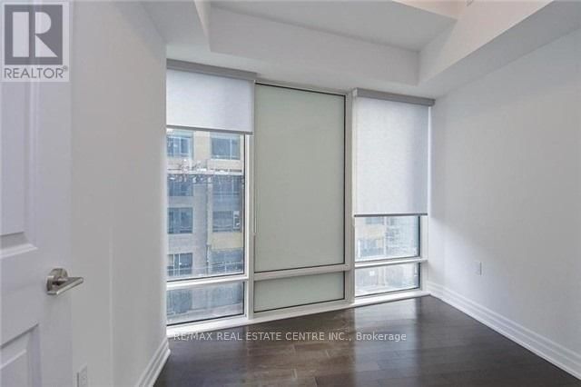 307 - 8 THE ESPLANADE AVENUE Image 14