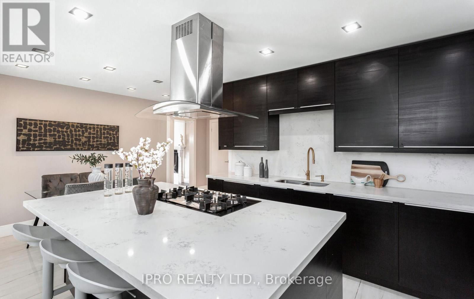 103 ALLINGHAM GARDENS Image 16