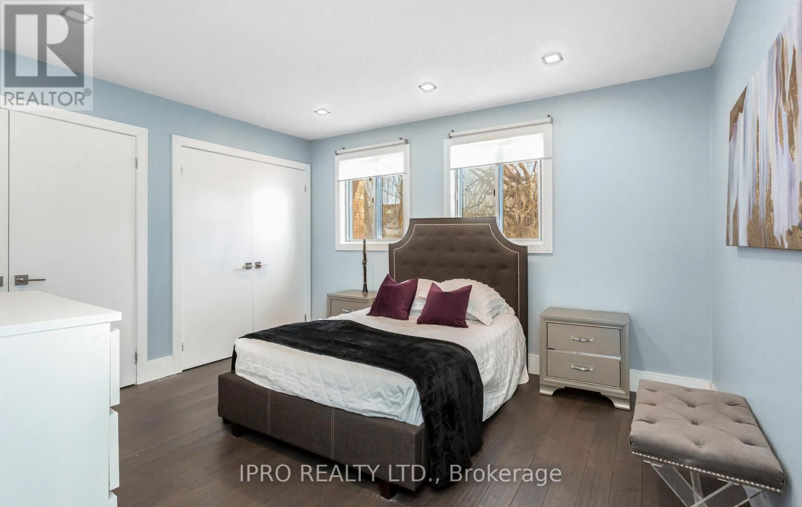103 ALLINGHAM GARDENS Image 28