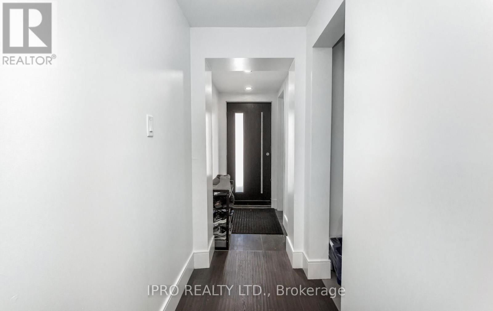 103 ALLINGHAM GARDENS Image 40