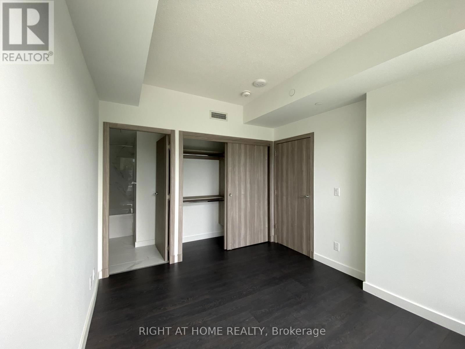 606 - 25 MCMAHON DRIVE Image 17