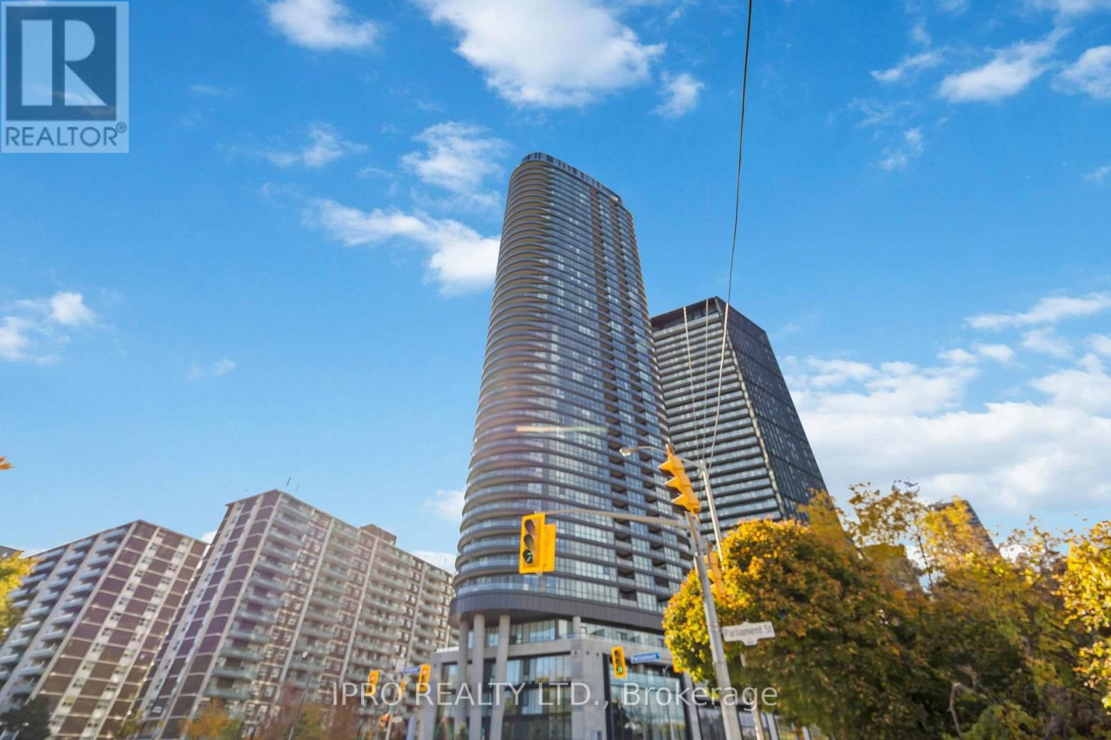 4218 - 585 BLOOR STREET EAST Image 1