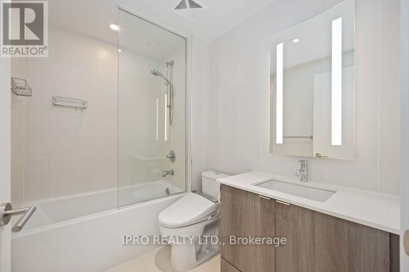 4218 - 585 BLOOR STREET EAST Image 27