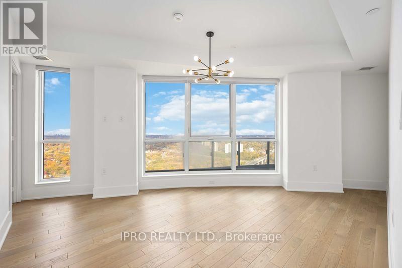 4218 - 585 BLOOR STREET EAST Image 5