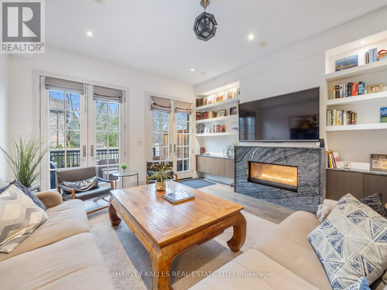 2506 BAYVIEW AVENUE Image 11
