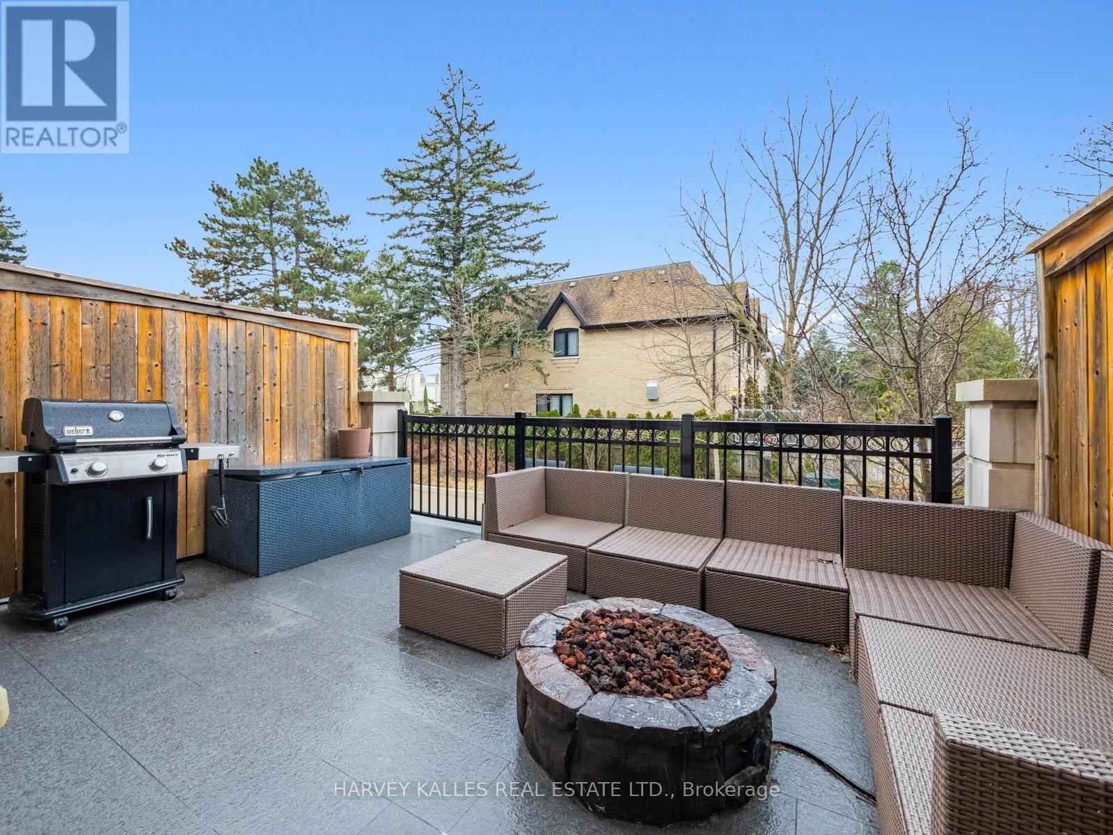 2506 BAYVIEW AVENUE Image 13