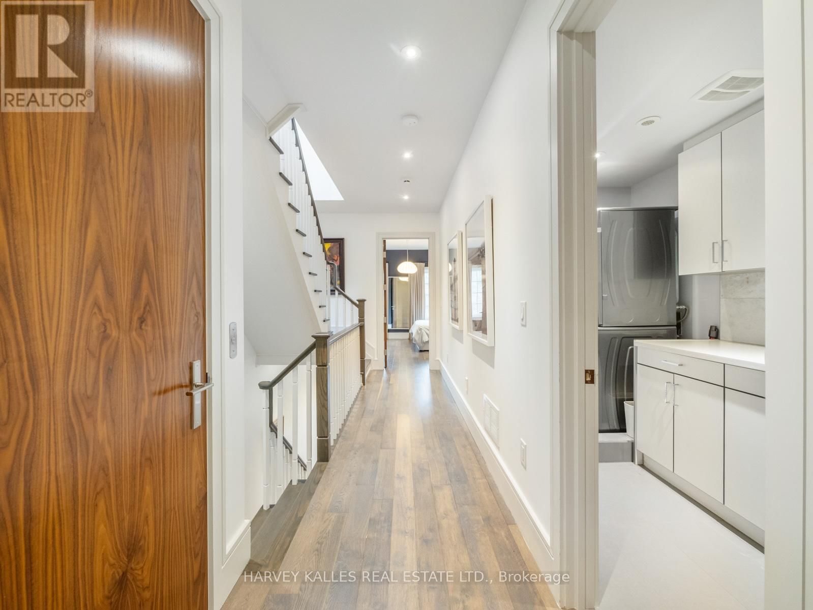 2506 BAYVIEW AVENUE Image 21