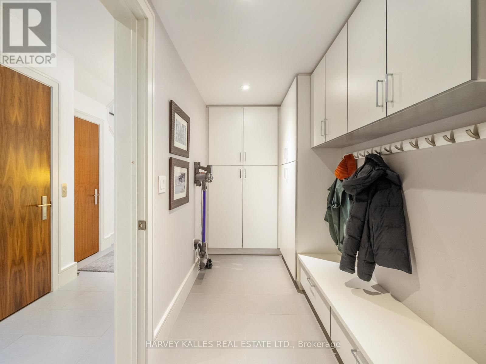2506 BAYVIEW AVENUE Image 22