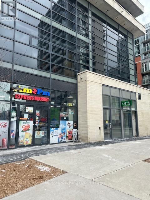 #821W - 36 LISGAR STREET Image 29