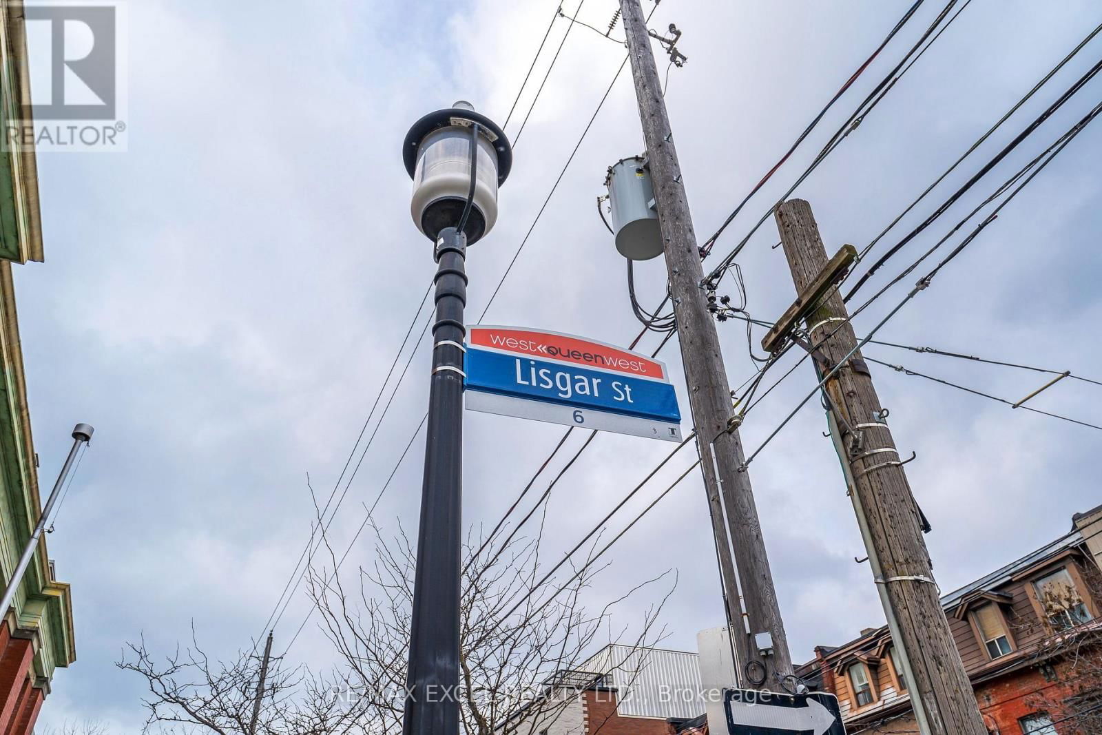 #821W - 36 LISGAR STREET Image 6