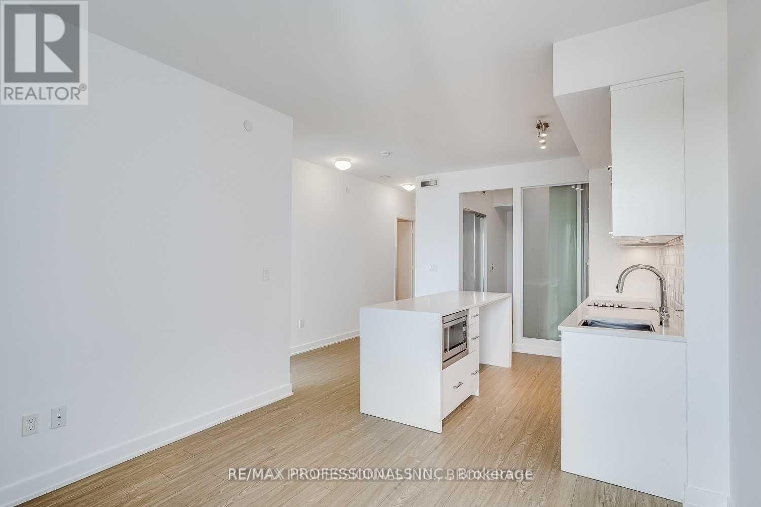411 - 106 DOVERCOURT ROAD Image 10