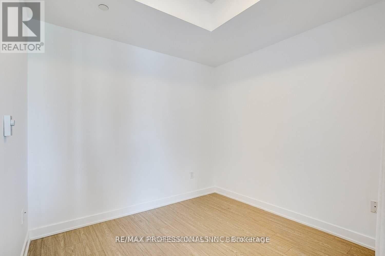 411 - 106 DOVERCOURT ROAD Image 18