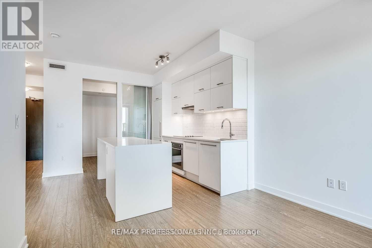 411 - 106 DOVERCOURT ROAD Image 9