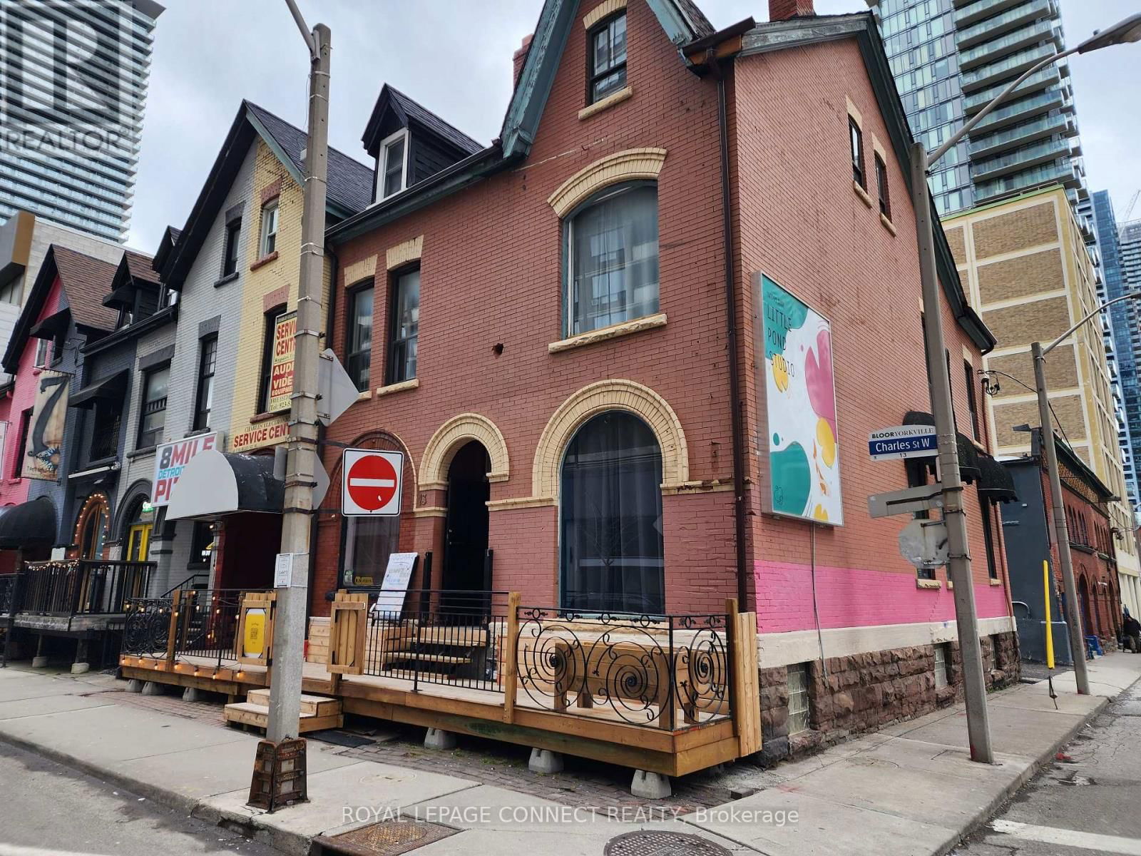 11-13 CHARLES STREET WEST Image 8