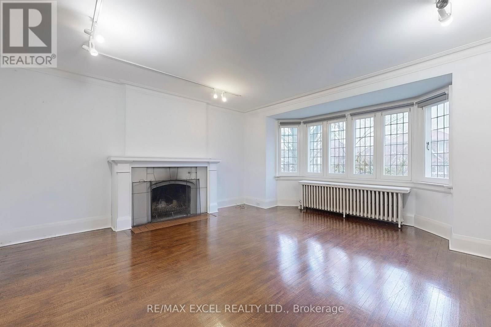 317 WARREN ROAD Image 13